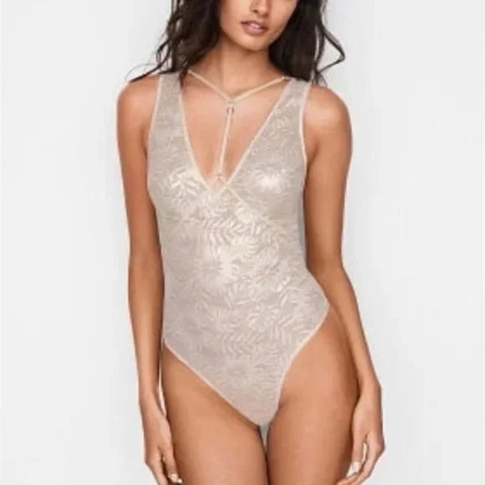 Victoria's Secret VERY SEXY Palm Lace Teddy